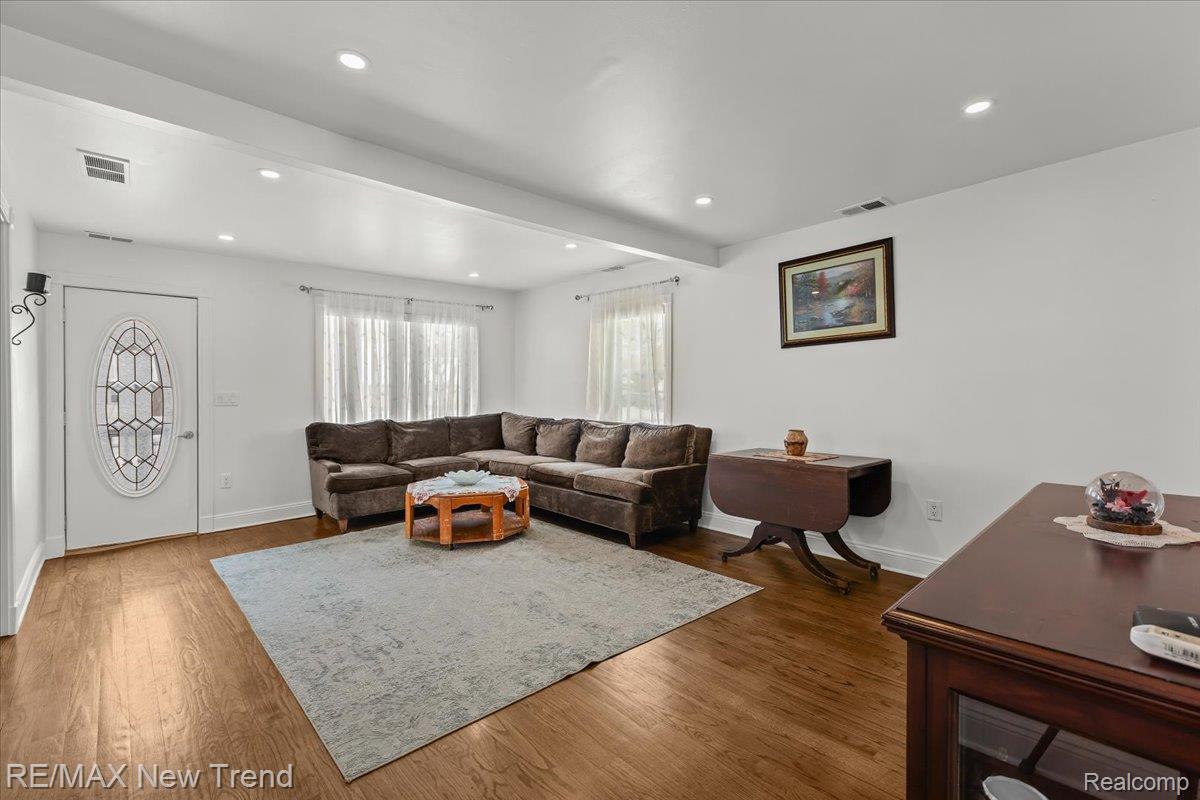 33503 Stocker Street