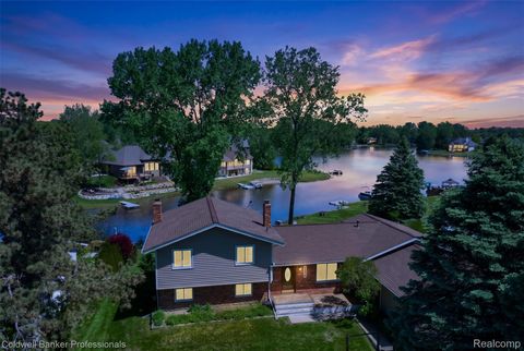 Tiny photo for 1844 Harwood Drive, Oxford Charter Township, MI 48371 (MLS # 20261038802)
