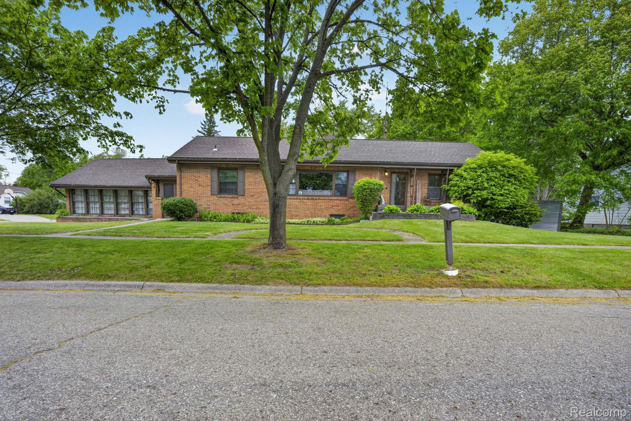 1209 Beatrice Street
