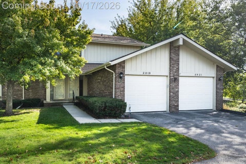 Photo of 2921 Country Club Drive, Rochester Hills City, MI 48309 (MLS # 20261082905)