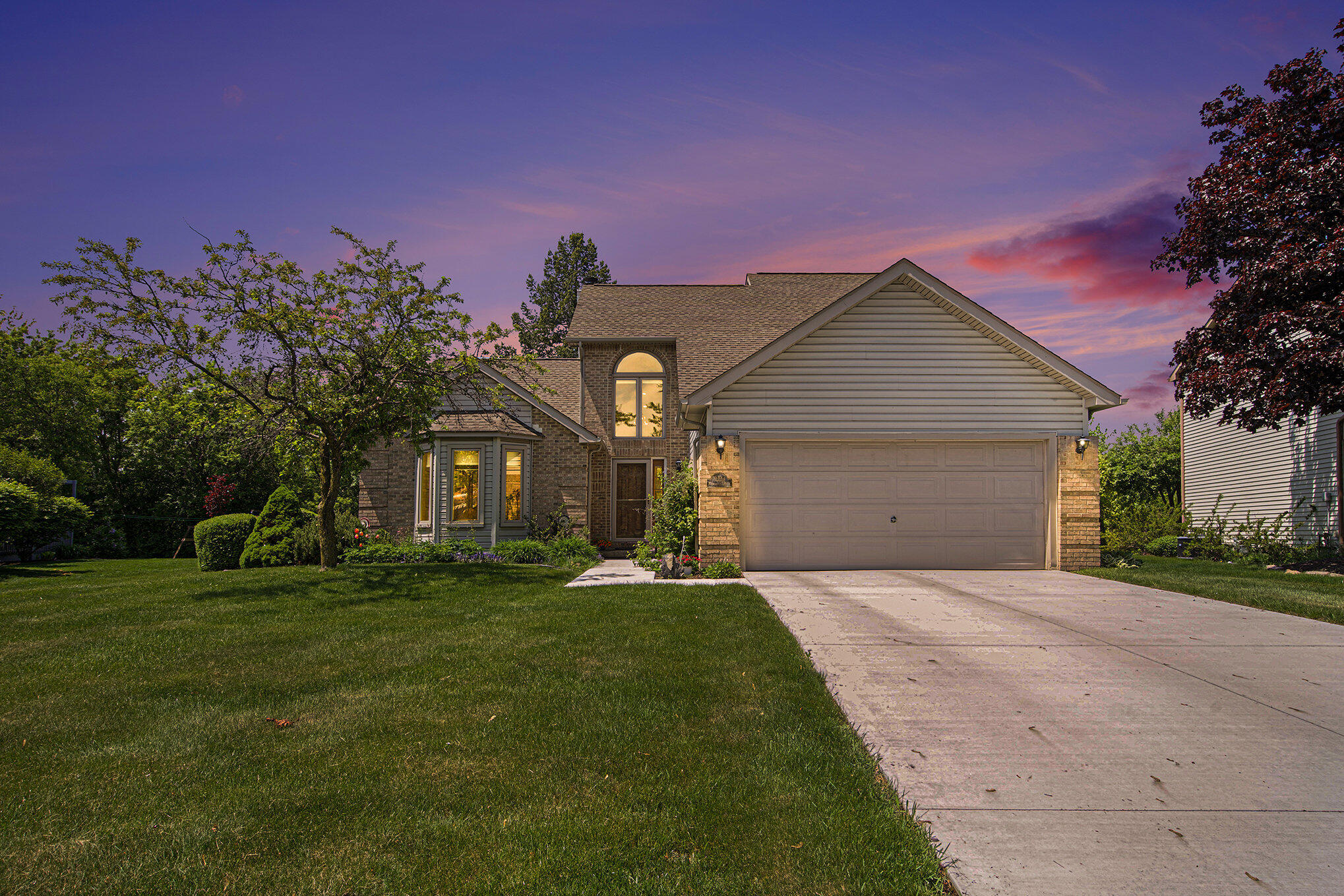 1323 Wedgewood Circle