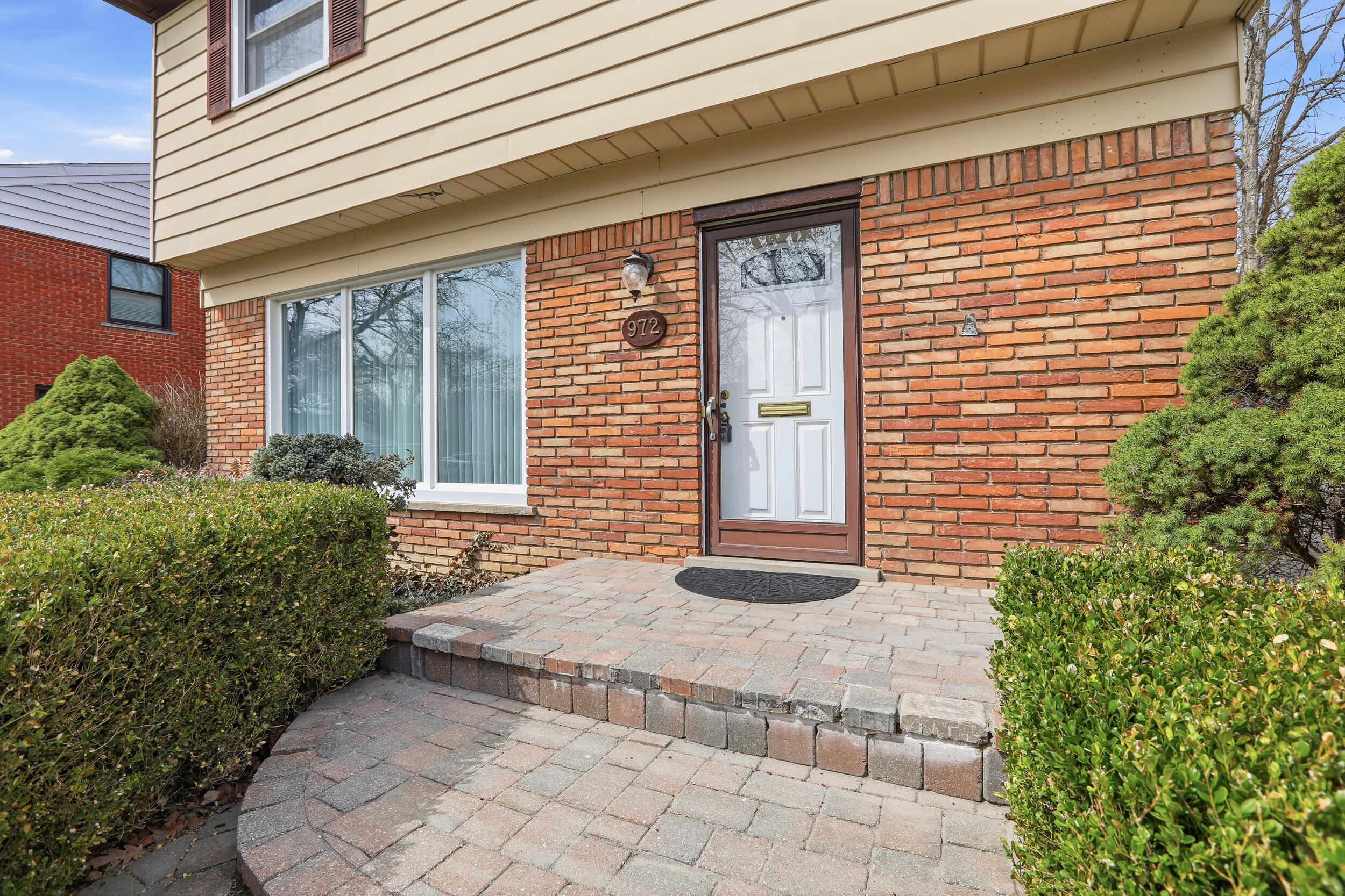 972 Northlawn Boulevard