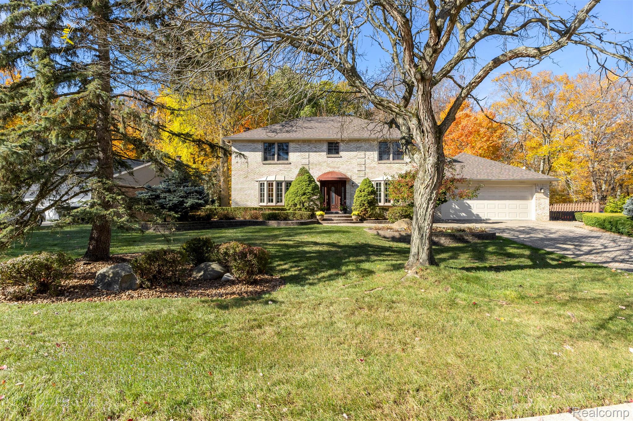 41804 Waterfall Road