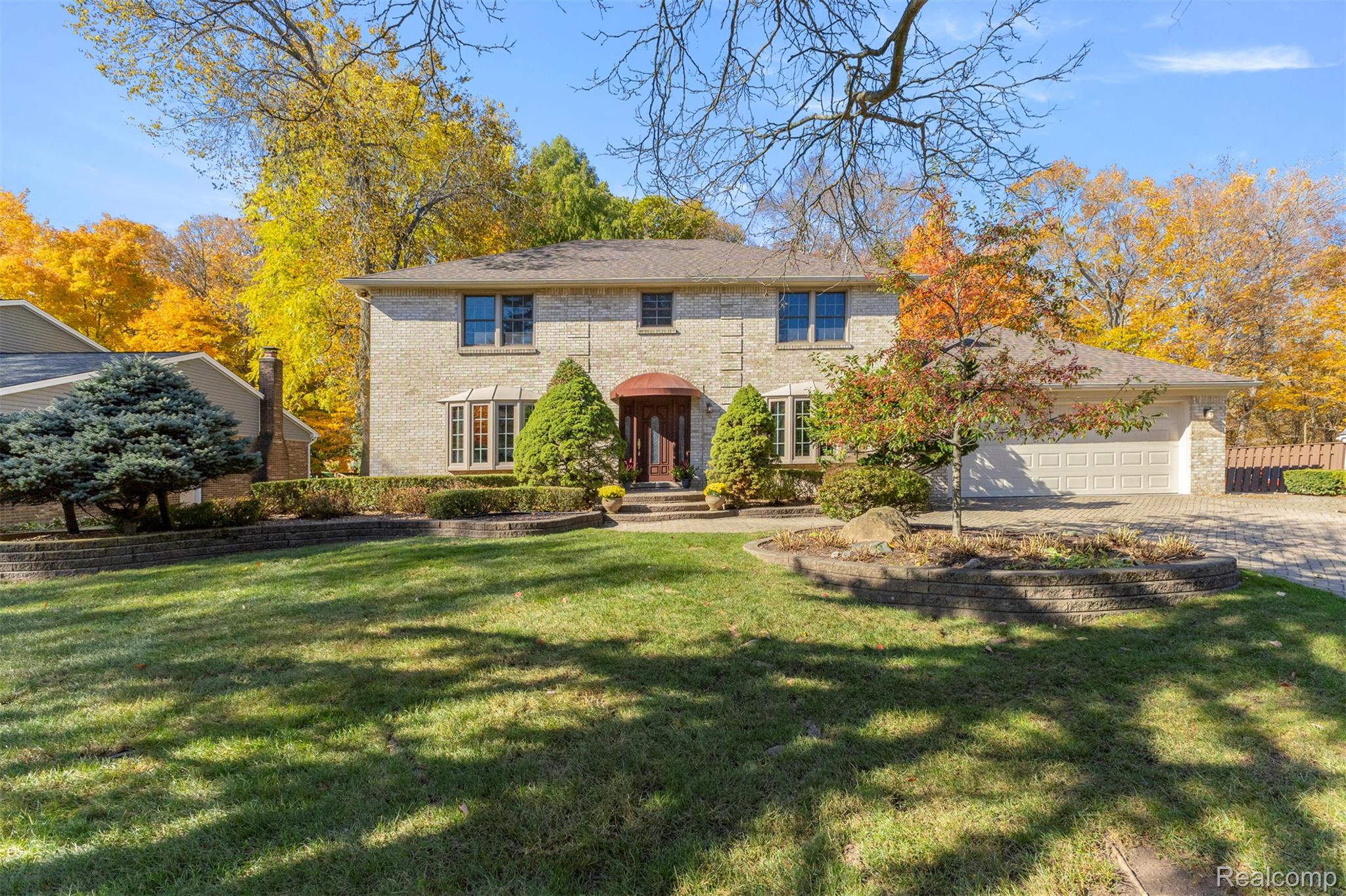 41804 Waterfall Road