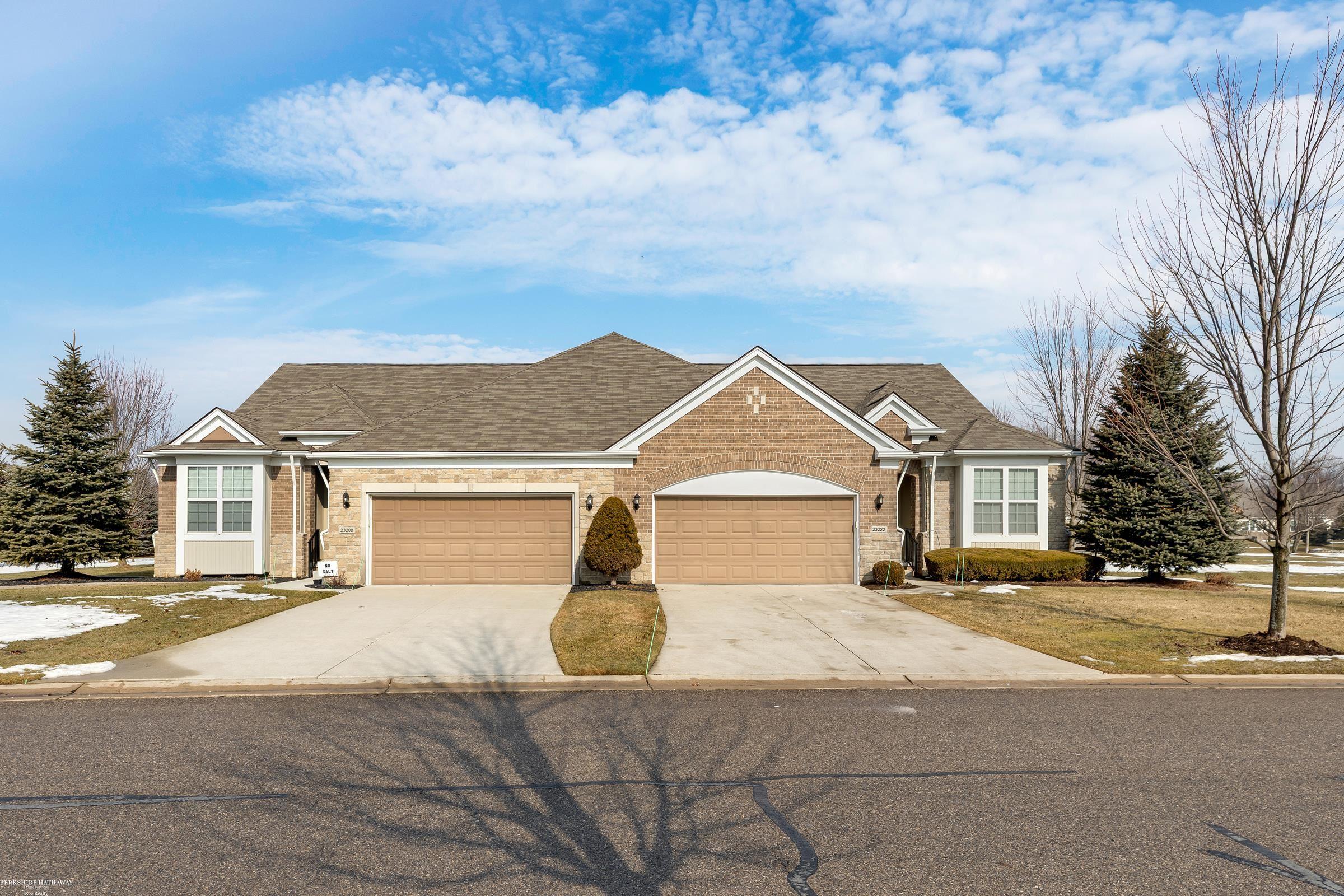 23222 Foxboro Street