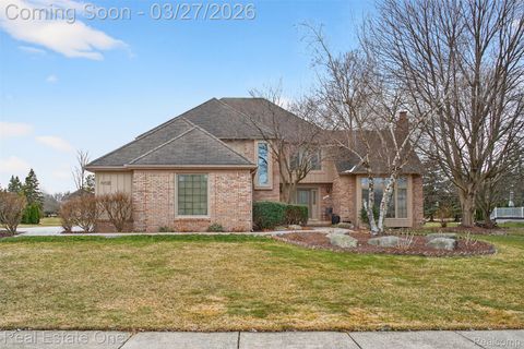 6621 Hill Top Drive Troy City MI 48098