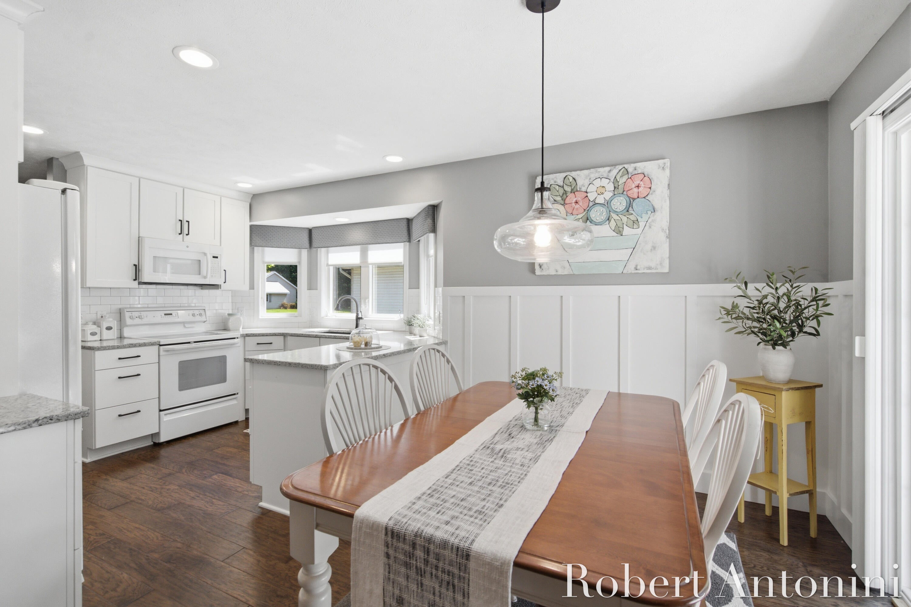 2516 Golfbury Drive SW