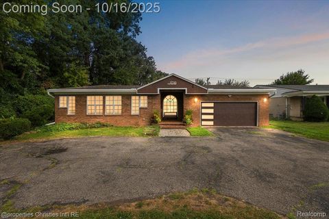 17316 Mt Vernon Southfield City MI 48075