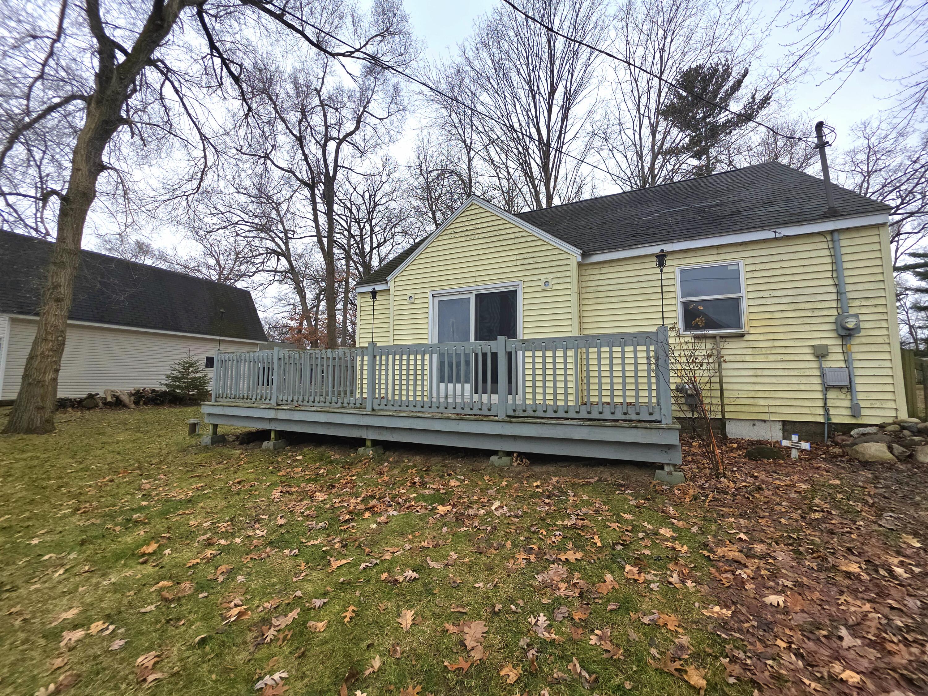 2744 Cottage Drive
