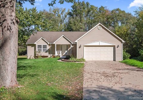 9266 Hillcrest Village Of Clarkston City MI 48348