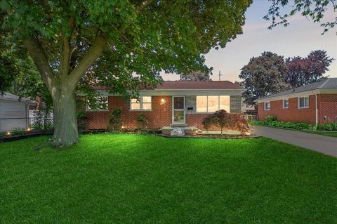 8929 HEADLEY Drive Sterling Heights City Macomb MI 48314