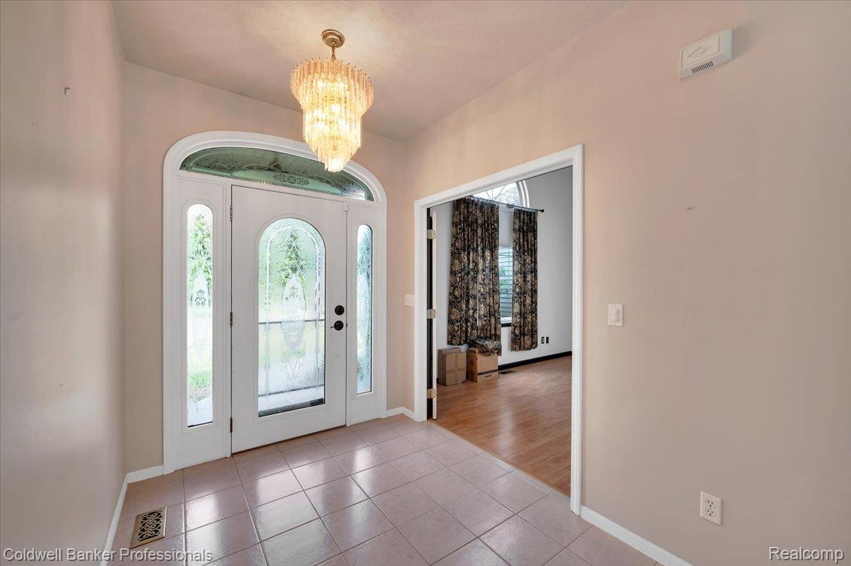 604 Carriage Way