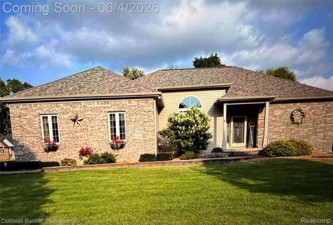 Photo of 604 Carriage Way, Davison City, MI 48423 (MLS # 20261037790)