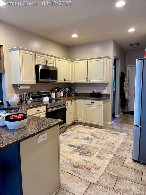 Tiny photo for 437 Golfside Drive, Lapeer City, MI 48446 (MLS # 20261015776)