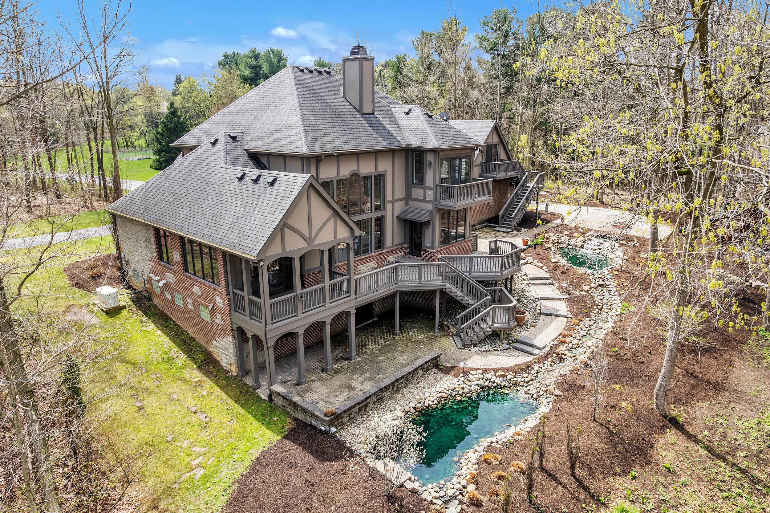 6785 Brookside Lane