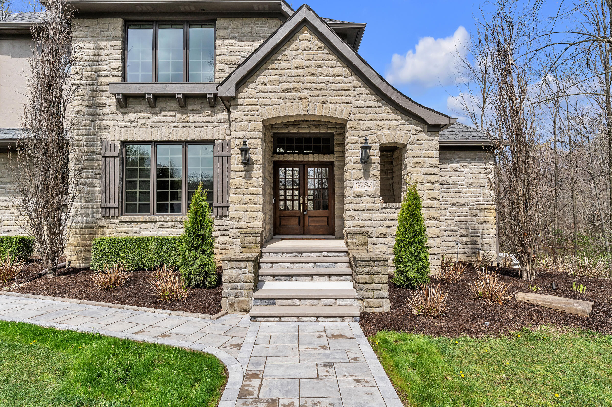 6785 Brookside Lane