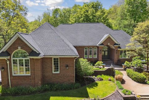3283 Foxfire Drive Milford Charter Township MI 48380