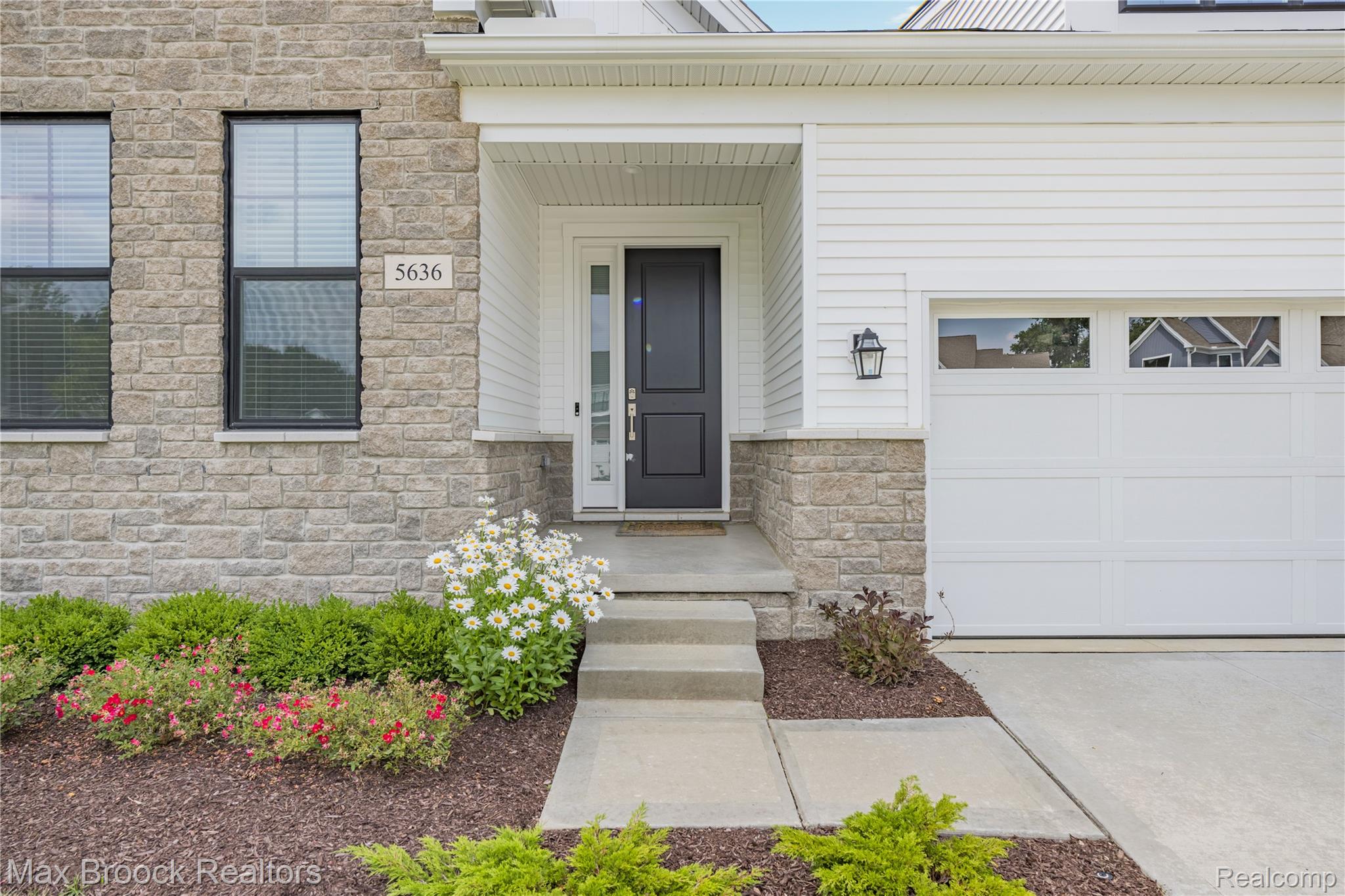 5636 Suffolk Court