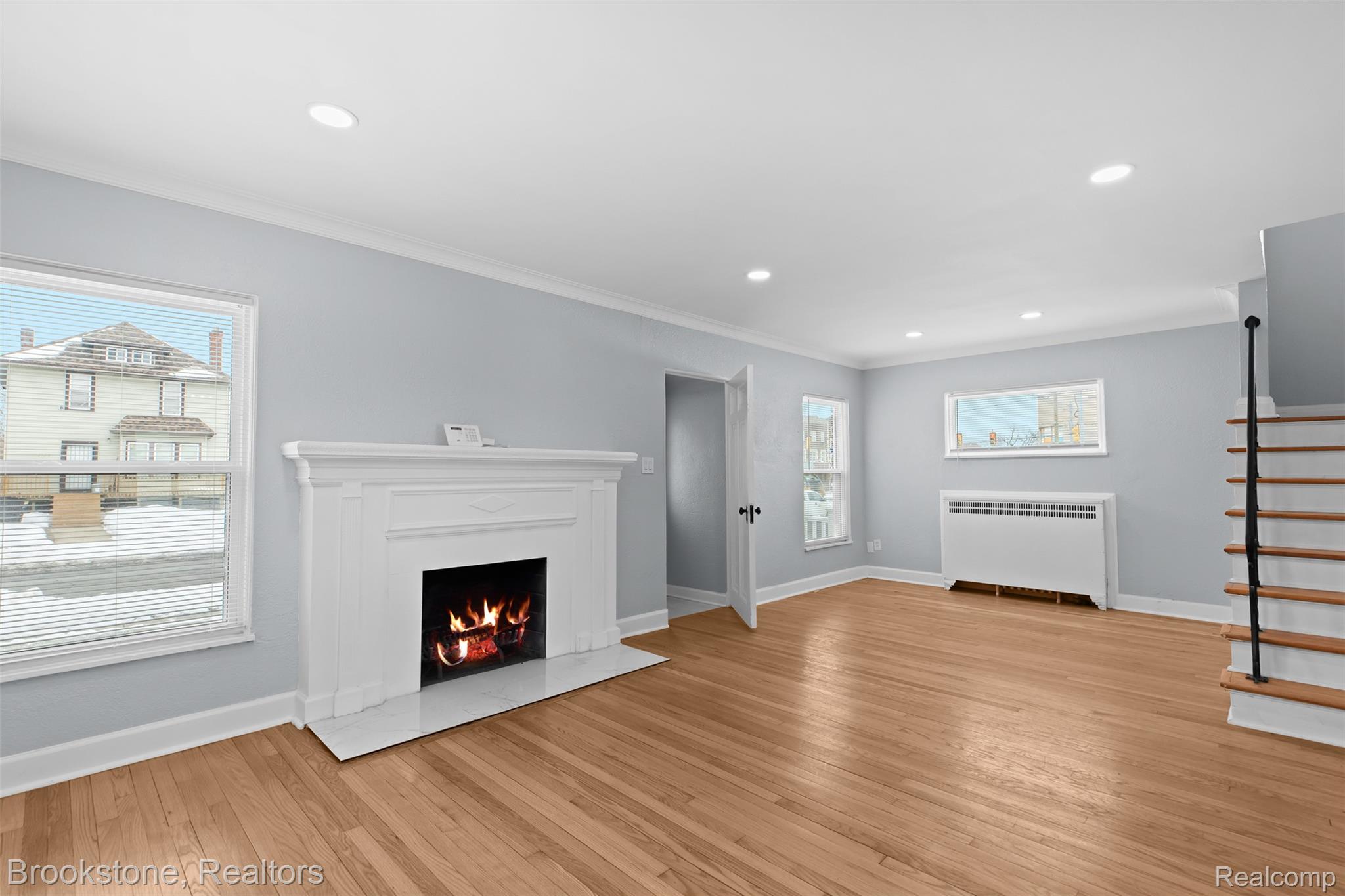 16125 Linwood Street