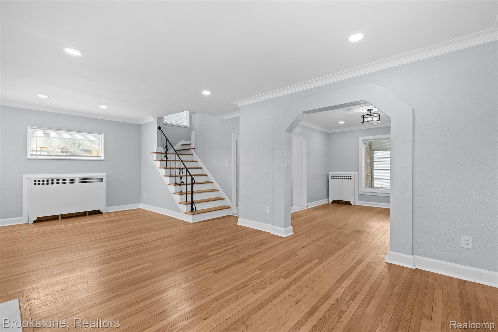 16125 Linwood Street