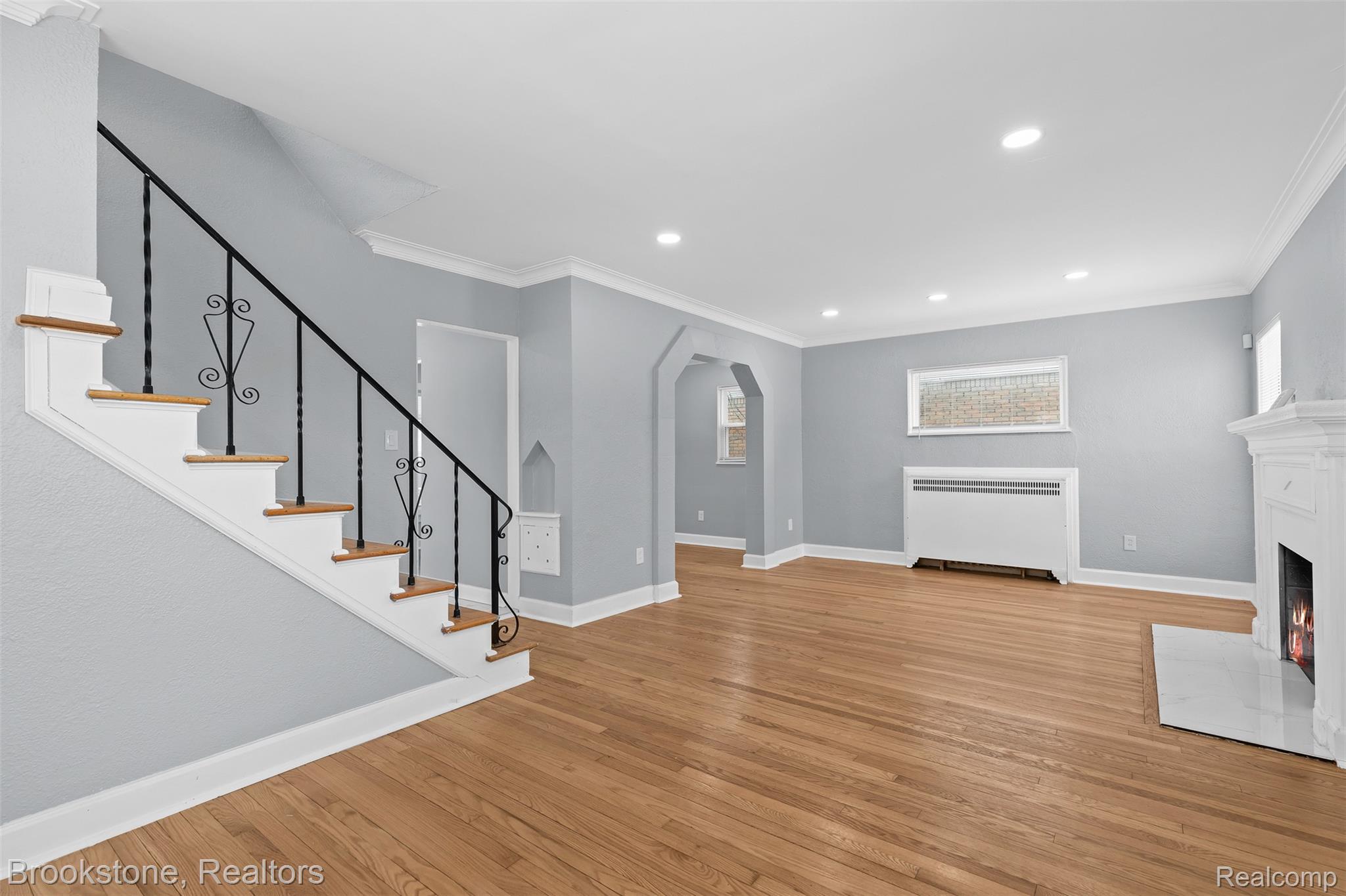 16125 Linwood Street