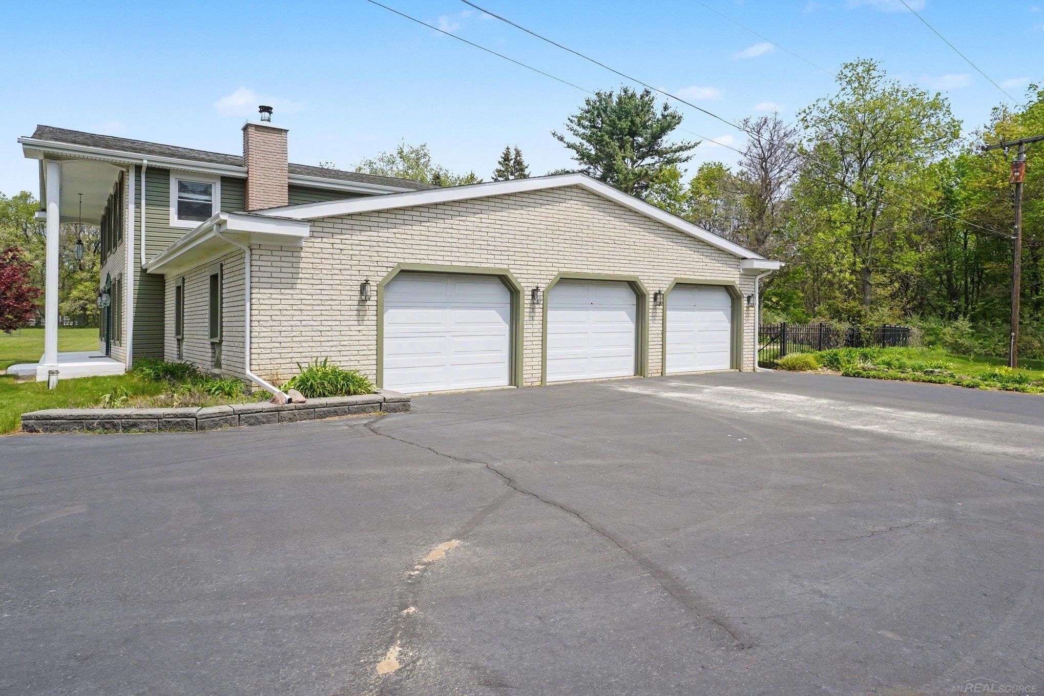 3285 Hosner Road
