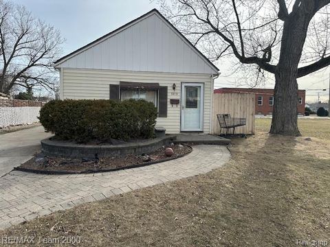 Photo of 1819 Goddard Road, Lincoln Park City, MI 48146 (MLS # 20261015088)