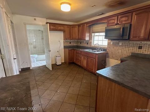 Tiny photo for 1819 Goddard Road, Lincoln Park City, MI 48146 (MLS # 20261015088)