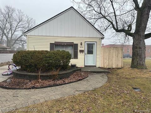 Tiny photo for 1819 Goddard Road, Lincoln Park City, MI 48146 (MLS # 20261015088)