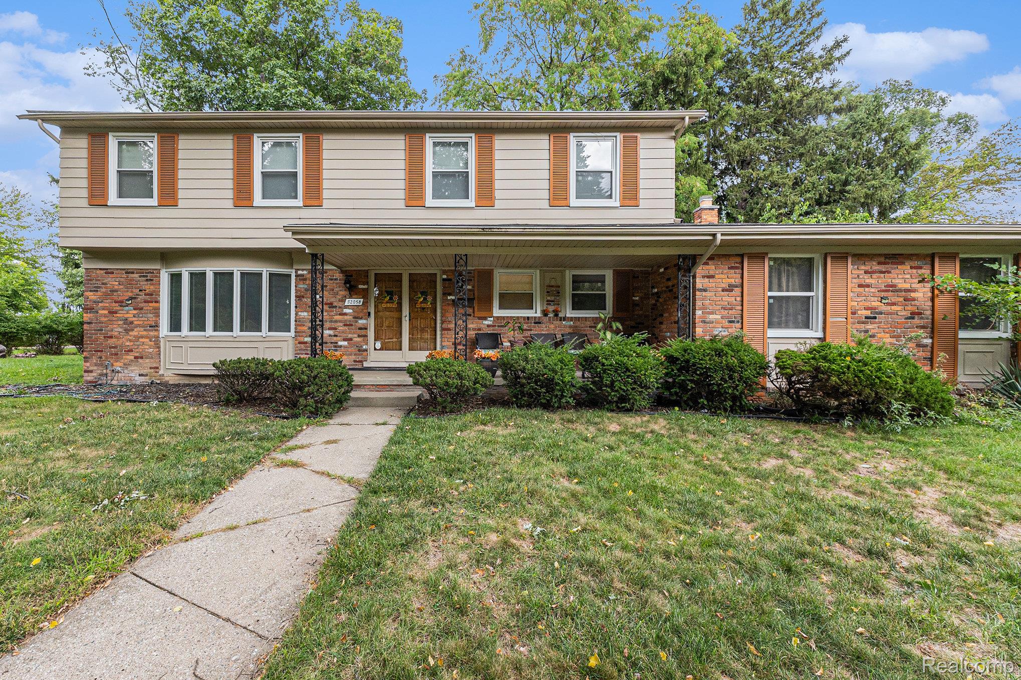 Warren City, Michigan 48093, United States, 4 Bedrooms Bedrooms, ,3 BathroomsBathrooms,Residential,Active,238022