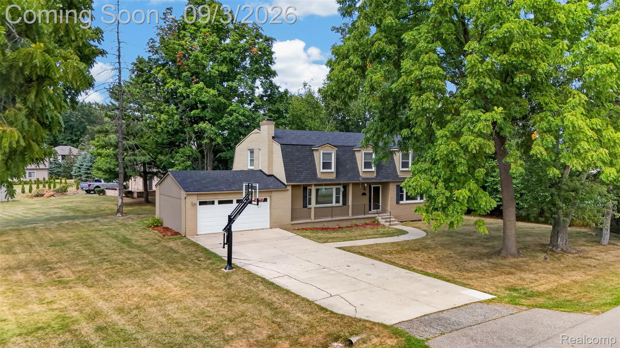 2499 Horseshoe Drive