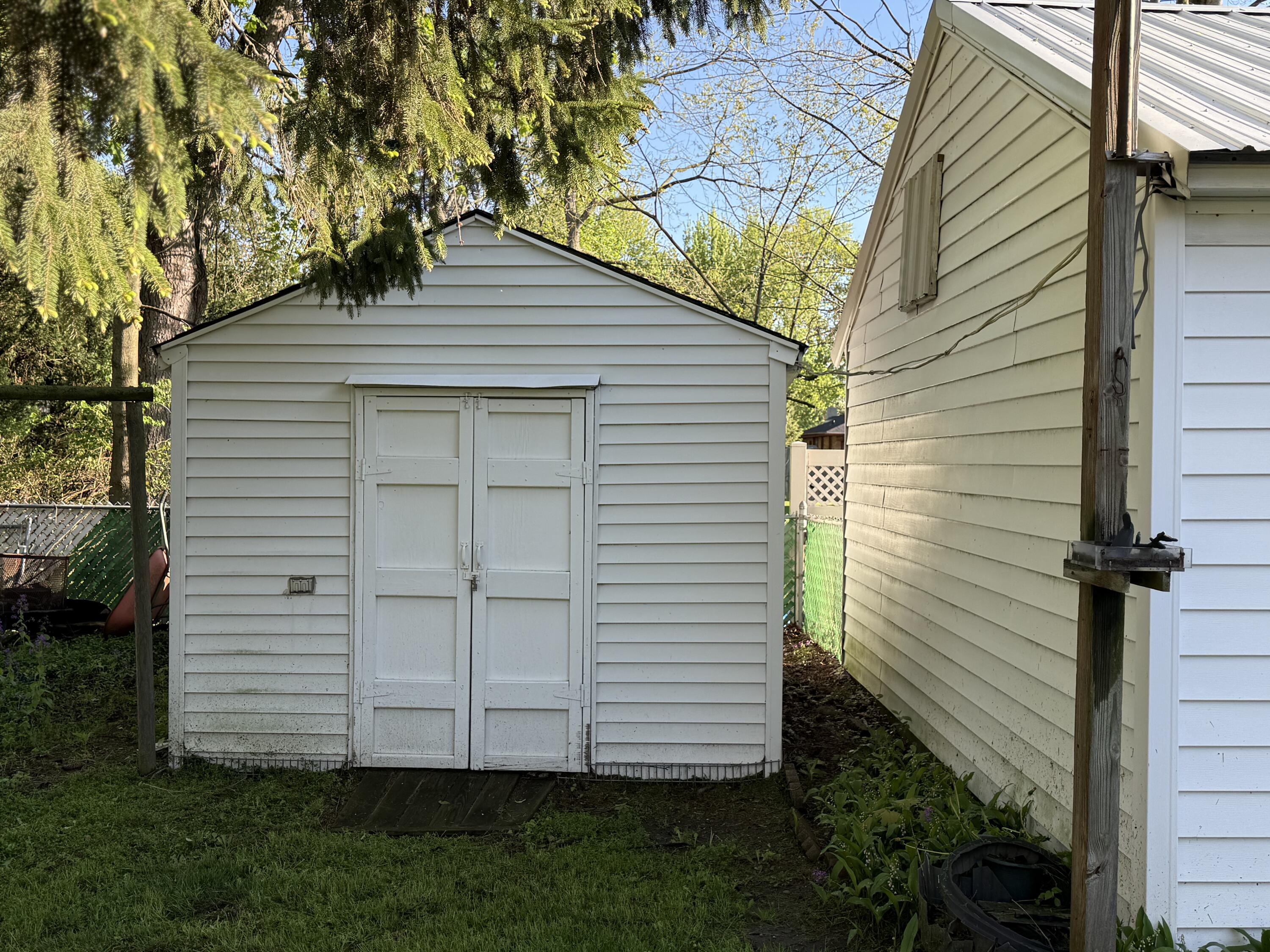 829 Dwillard Drive