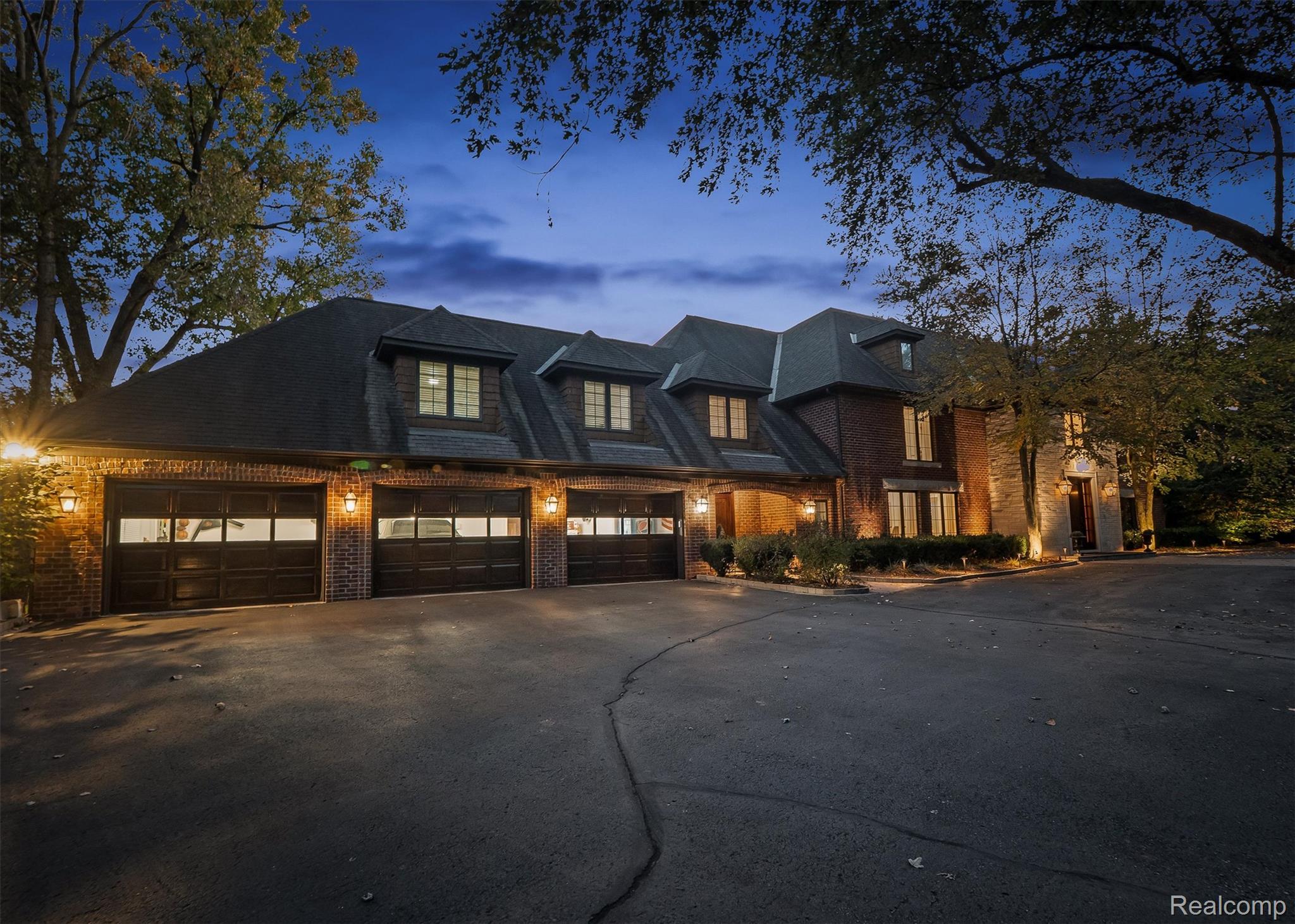 25325 Devon Lane