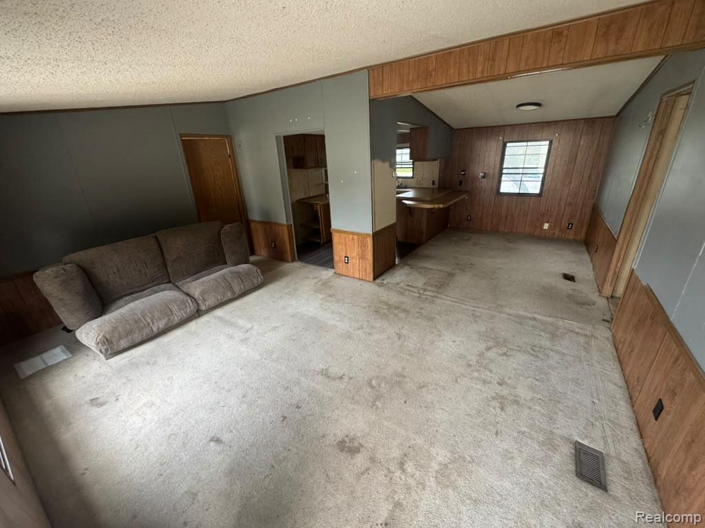 2445 E Grand River Lot #39