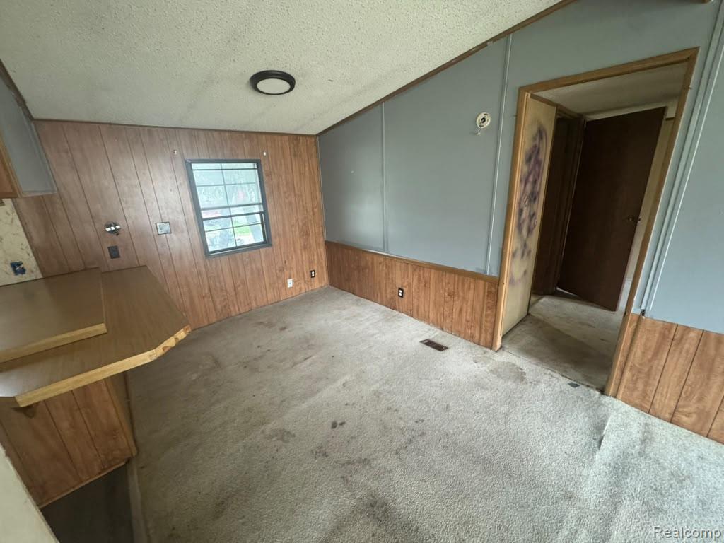 2445 E Grand River Lot #39