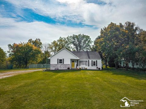 920 Cole Road Frenchtown Township MI 48162