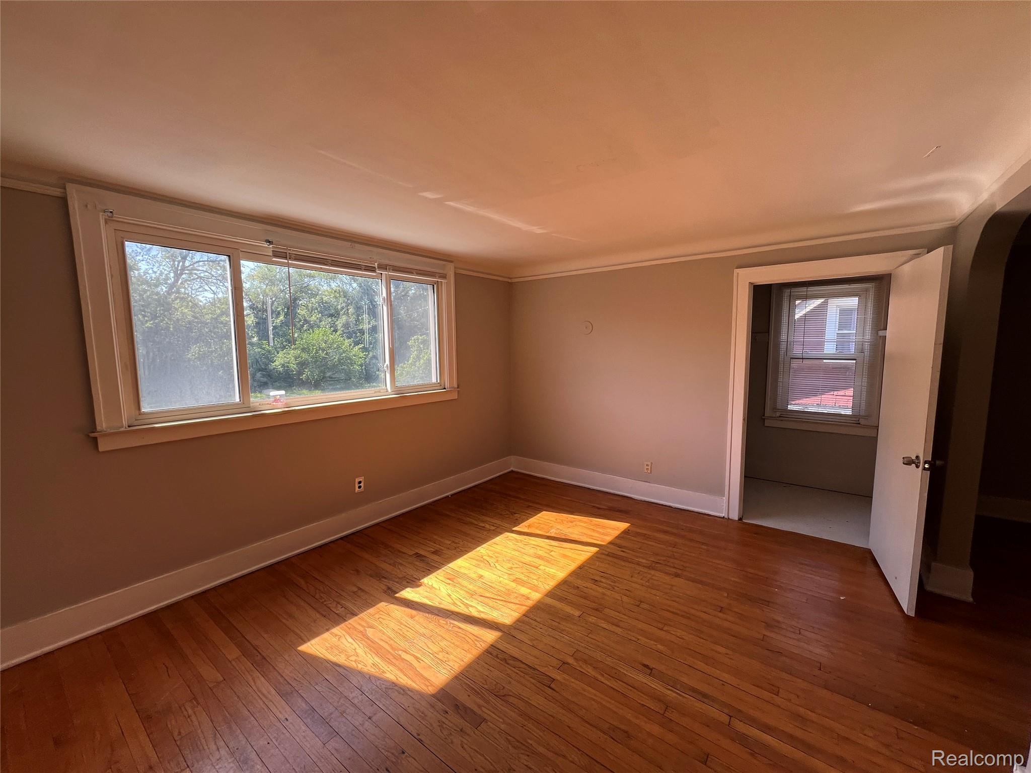 12048 Meyers Rd