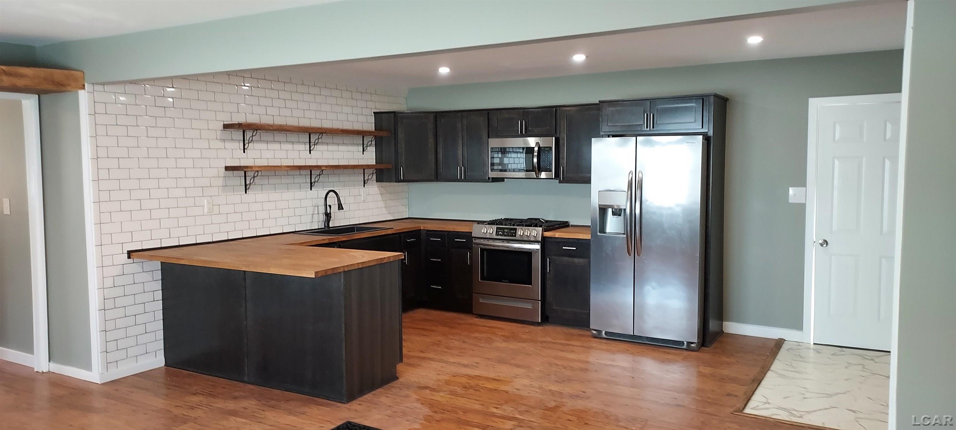 1169 Division Street