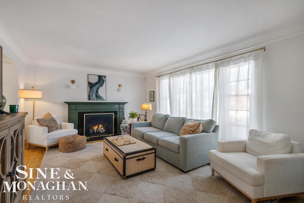 1971 Littlestone Road