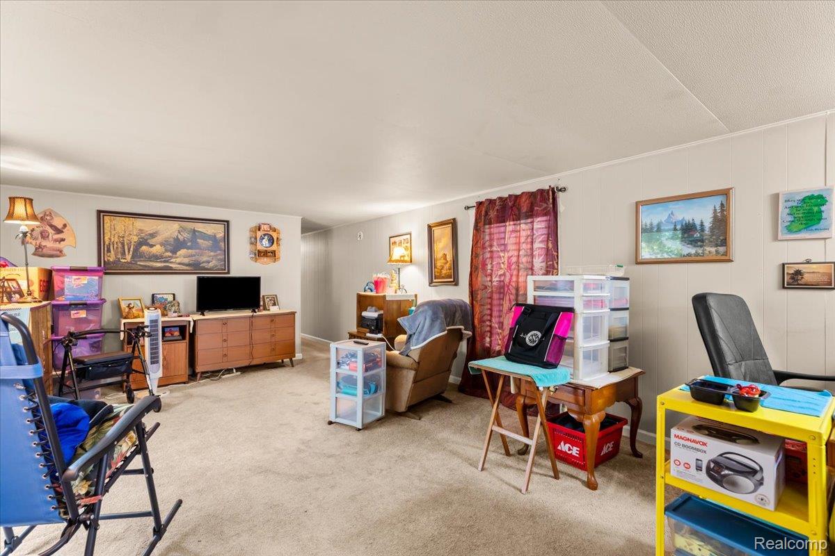 Village Of Clarkston City, Michigan 48348, United States, 2 Bedrooms Bedrooms, ,1 BathroomBathrooms,Residential,Active,139701