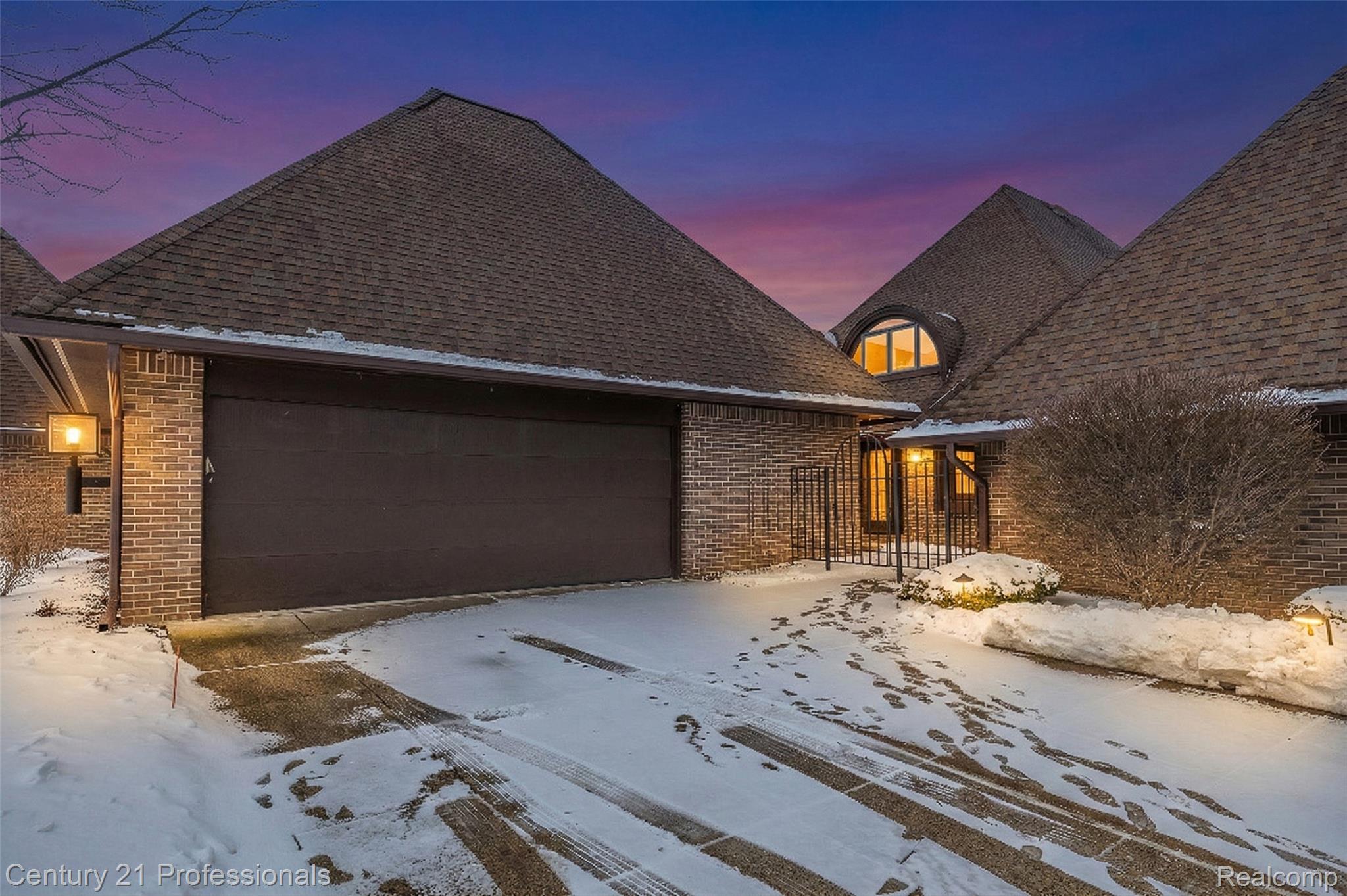 9095 S Saginaw Road #5