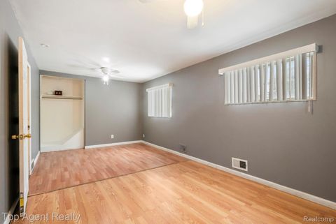 Tiny photo for 520 Linda Vista Drive, Pontiac City, MI 48342 (MLS # 20261021763)