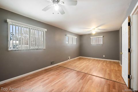 Tiny photo for 520 Linda Vista Drive, Pontiac City, MI 48342 (MLS # 20261021763)