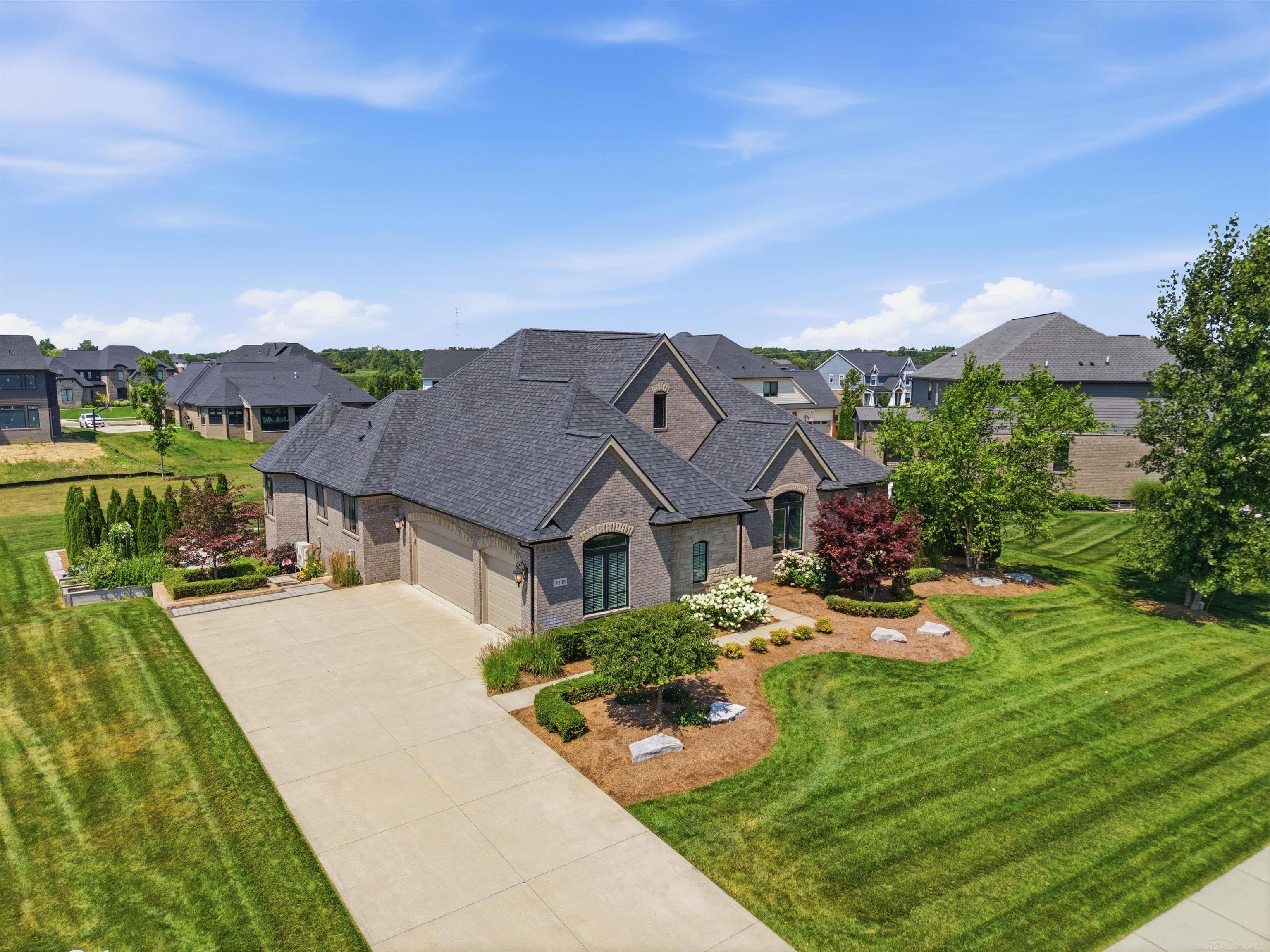 3308 Grantham Court
