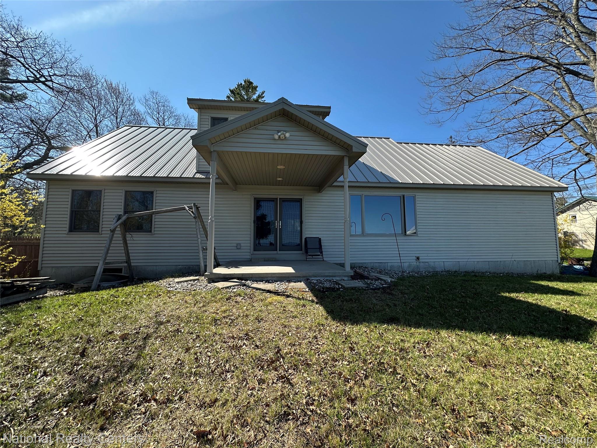 1390 N US 23