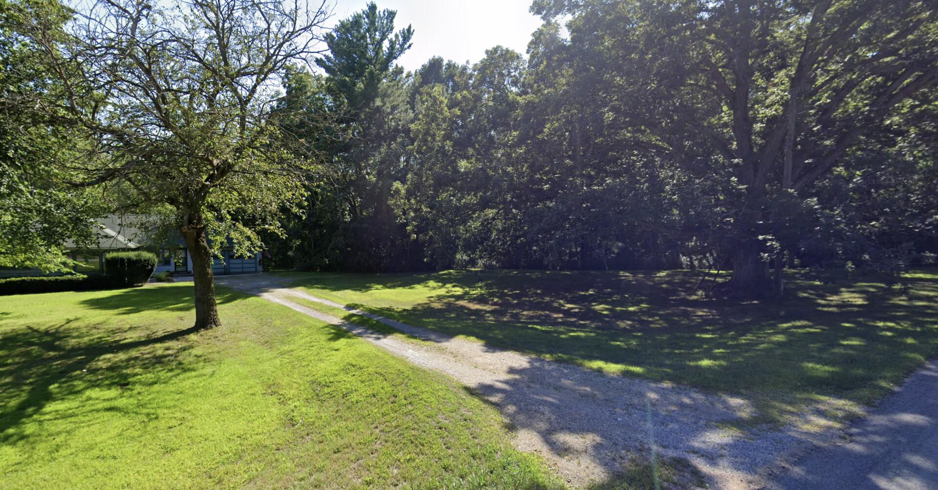 8322 East Road