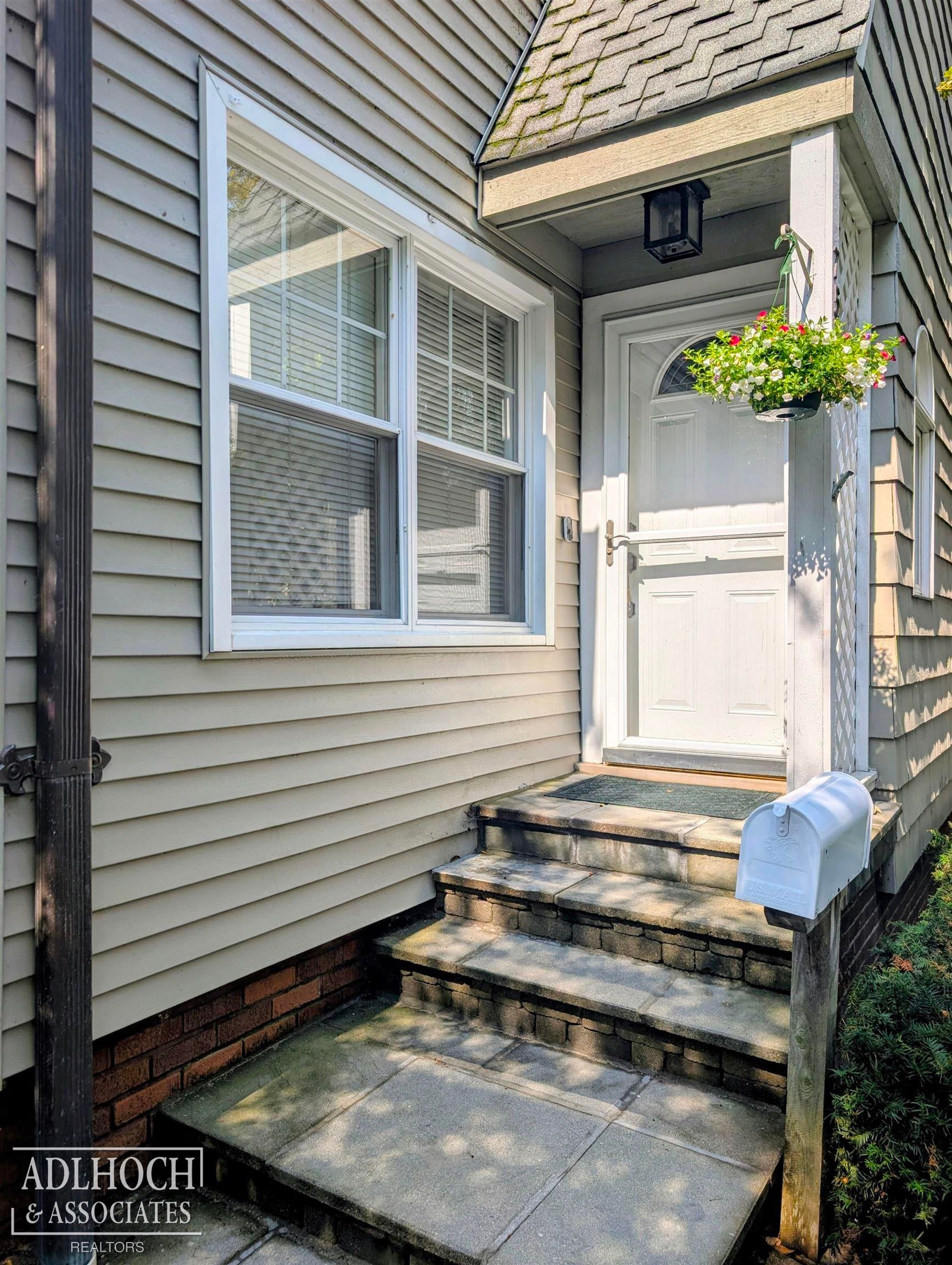 75 Mapleton Road