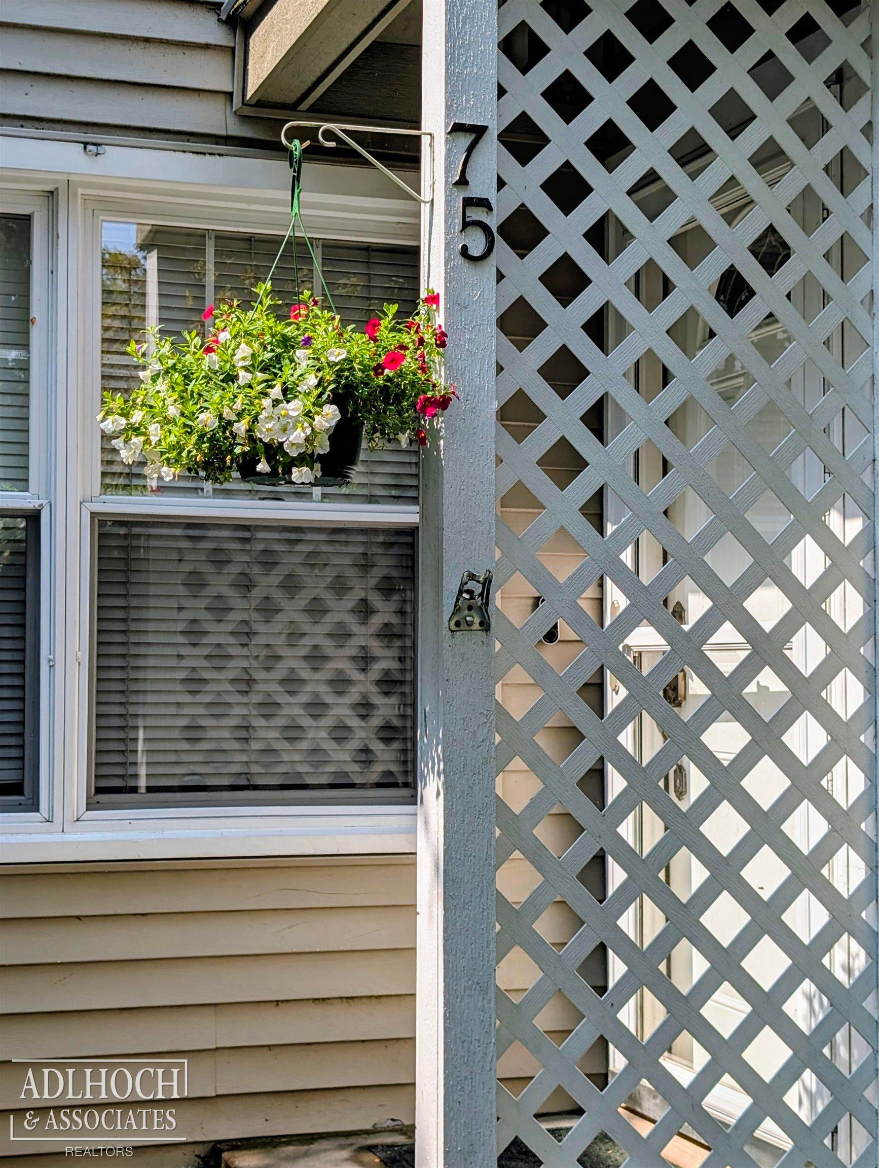 75 Mapleton Road