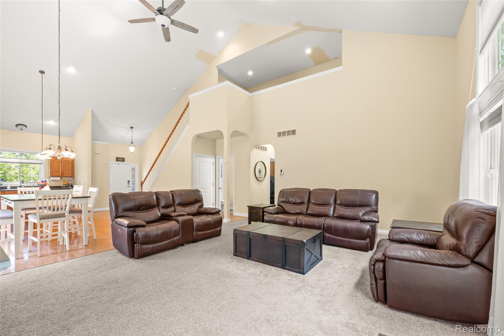 10182 Edgewood Drive