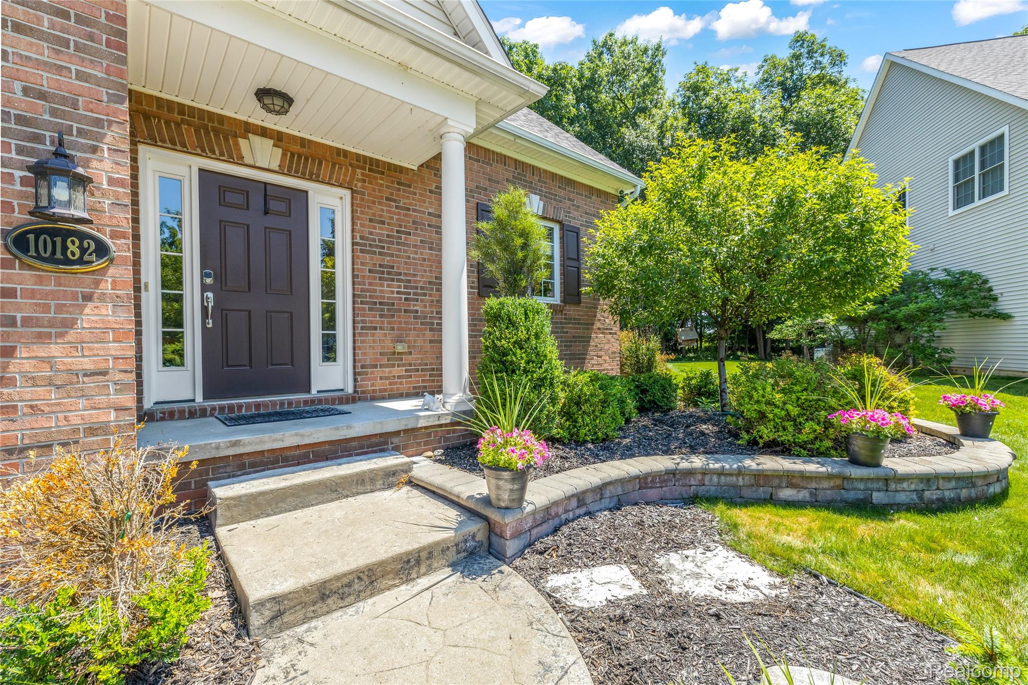 10182 Edgewood Drive